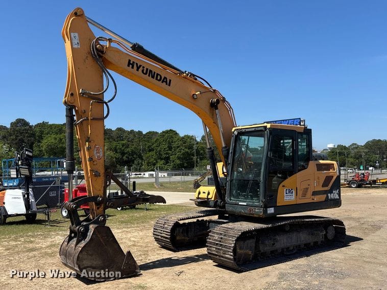 2016 Hyundai HX140L Equipment Image0