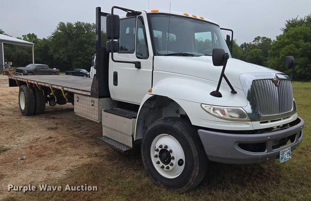 Image of International 4000 equipment image 2