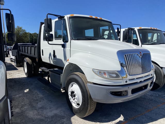 Image of International 4300 equipment image 3