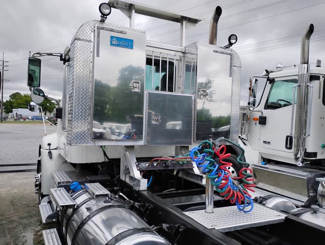 Image of International 5900i equipment image 2
