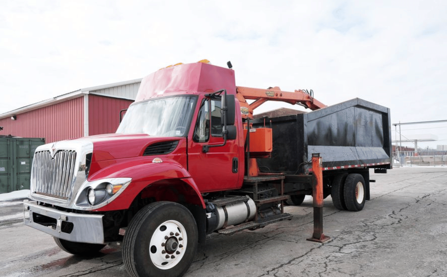 2016 International 7400 Equipment Image0