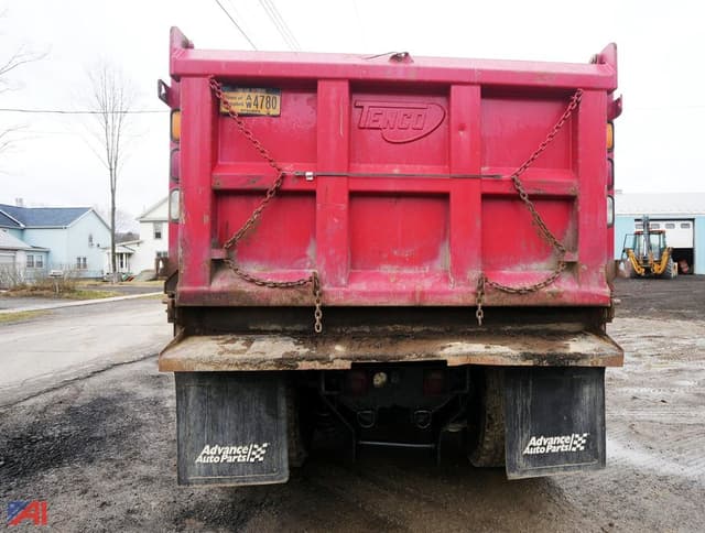 Image of International 7600 equipment image 3