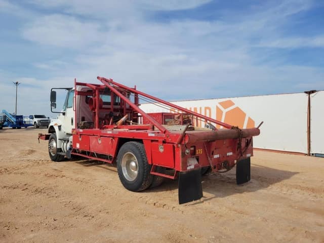 Image of International Durastar 4300 equipment image 2