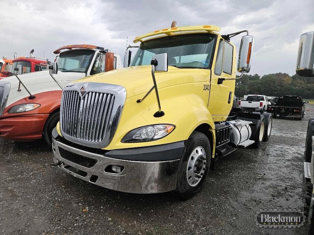 2016 International ProStar Plus 122 Equipment Image0