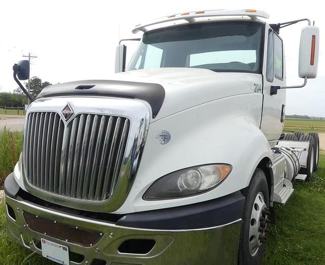 Image of International ProStar Plus 122 equipment image 1