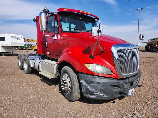 Image of International ProStar 122 equipment image 1