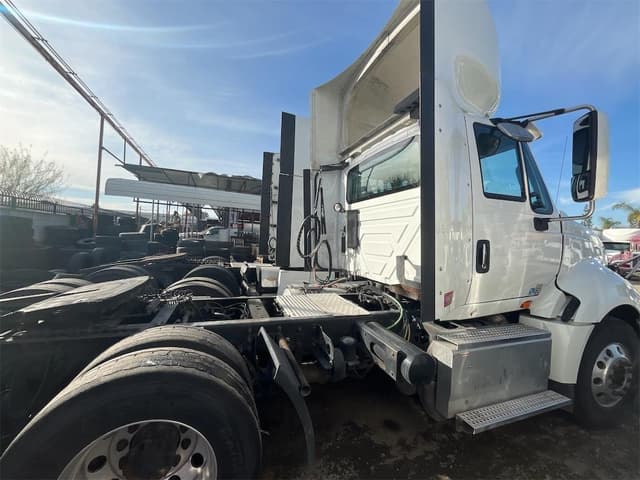 Image of International ProStar equipment image 4