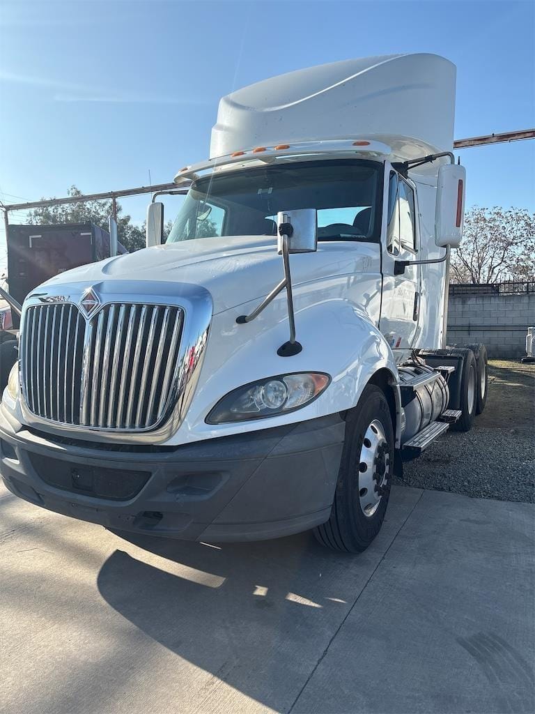 2016 International ProStar Equipment Image0