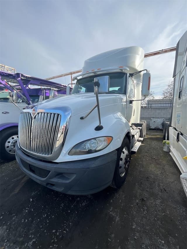 Image of International ProStar equipment image 1