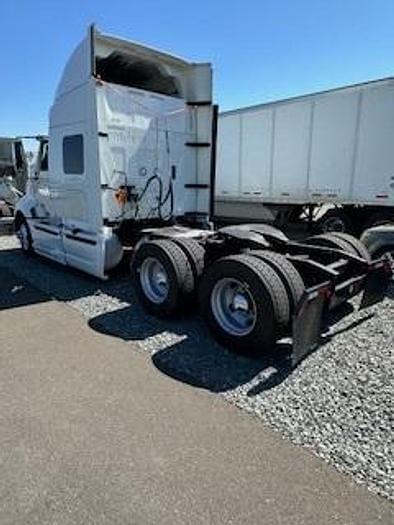 Image of International ProStar equipment image 2