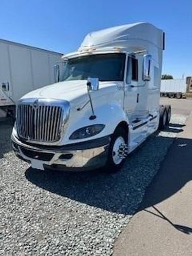 2016 International ProStar Equipment Image0