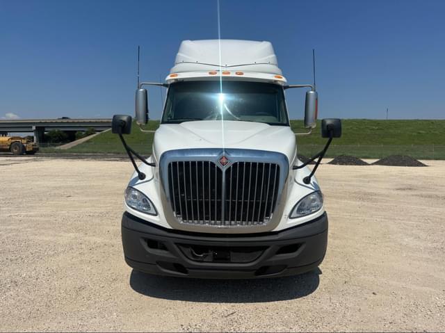 Image of International ProStar equipment image 1
