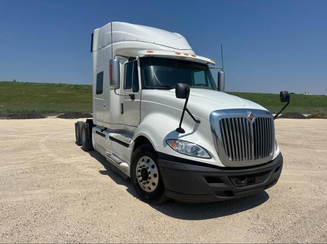 Image of International ProStar equipment image 2