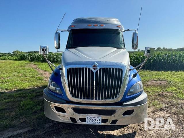 Image of International Prostar Plus equipment image 2