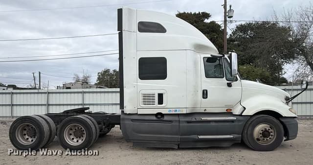 Image of International Prostar Plus equipment image 3