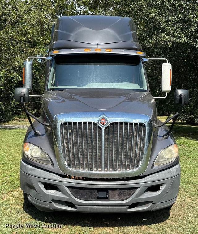 Image of International Prostar Plus equipment image 1