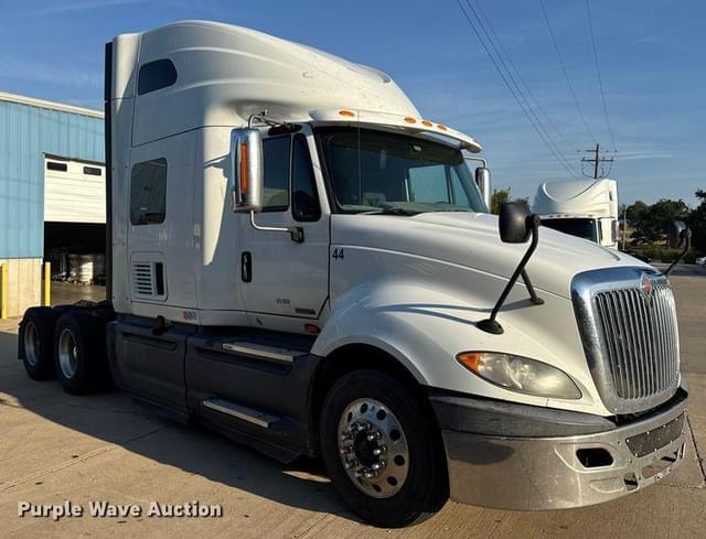 Image of International Prostar Plus equipment image 2
