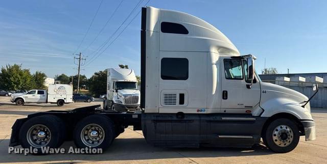 Image of International Prostar Plus equipment image 3