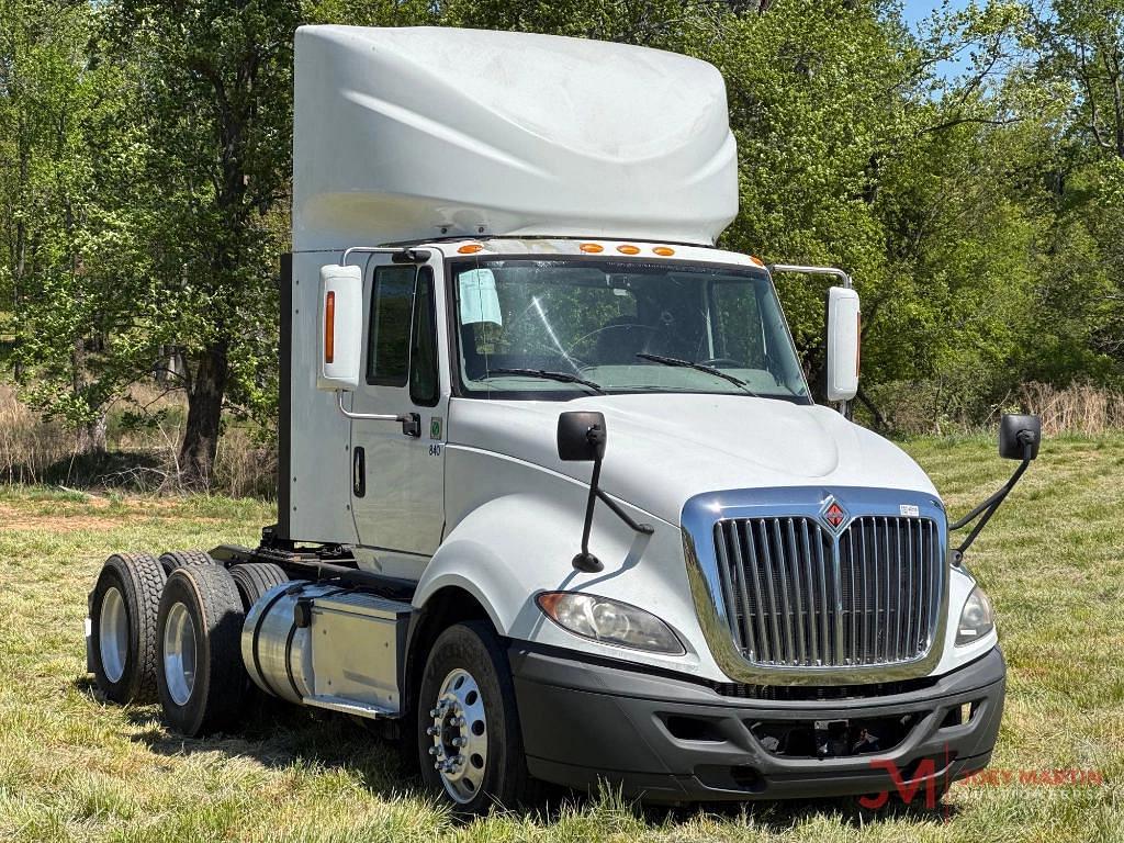 Image of International ProStar Plus 122 Primary image