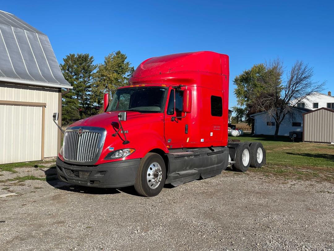 Image of International ProStar Plus 122 Primary image
