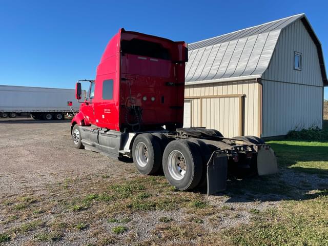 Image of International ProStar Plus 122 equipment image 3