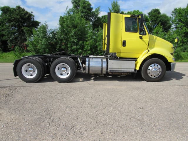 Image of International Transtar 8600 equipment image 4