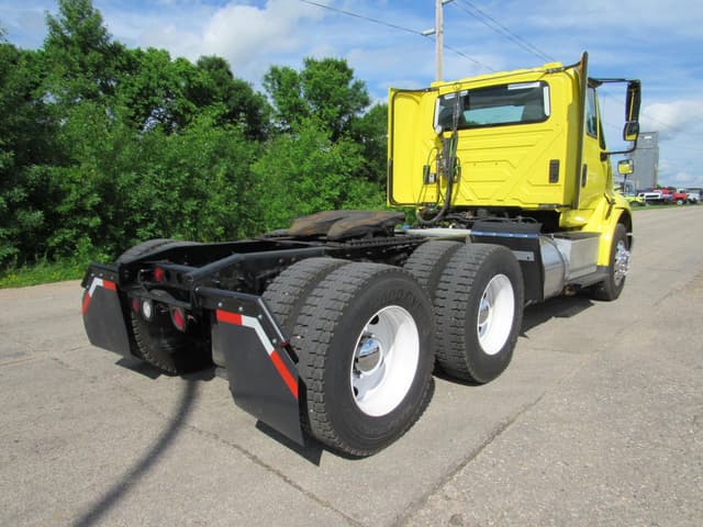 Image of International Transtar 8600 equipment image 3