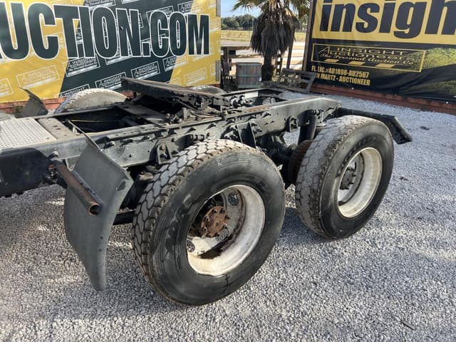 Image of International WorkStar 7600 equipment image 1