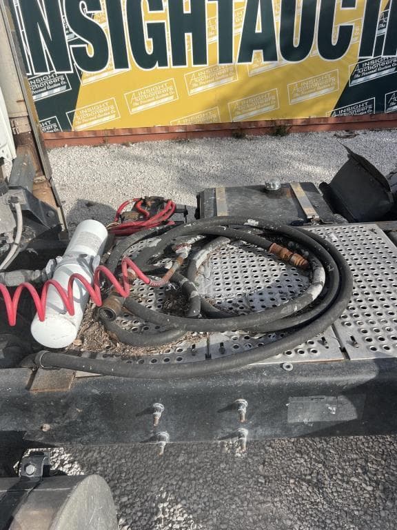 Image of International WorkStar 7600 equipment image 2