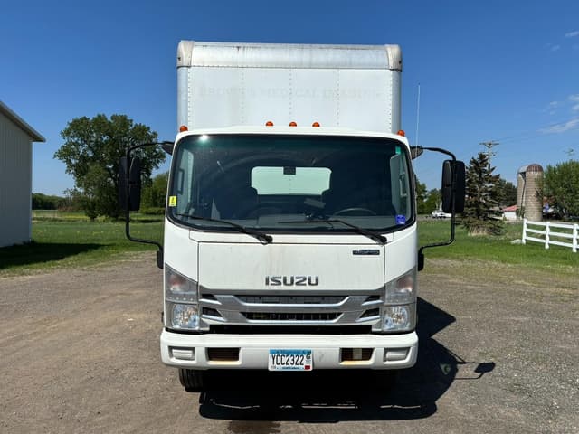 Image of Isuzu NPR-HD equipment image 2