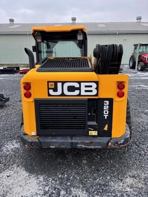 Image of JCB 320T equipment image 2