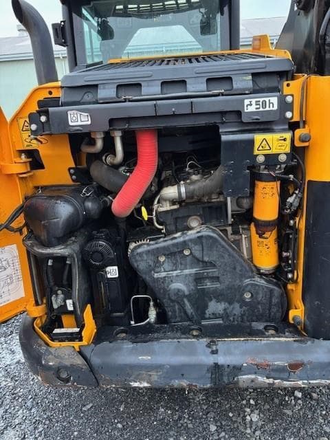 Image of JCB 320T equipment image 2