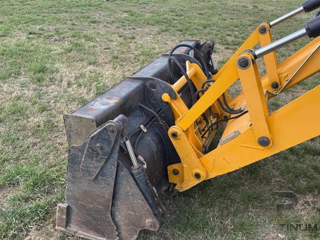 Image of JCB 3CX equipment image 4