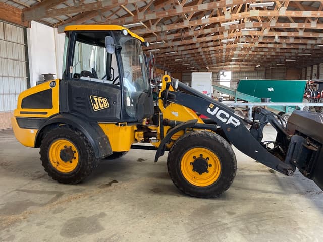 Image of JCB 409 equipment image 1