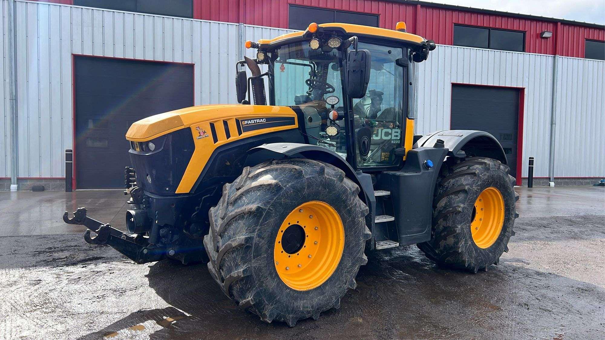 Main image JCB Fastrac 4220
