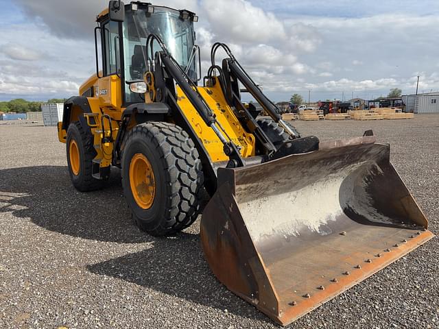 Image of JCB 427 equipment image 1