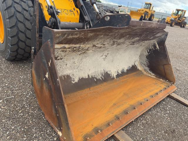 Image of JCB 427 equipment image 4