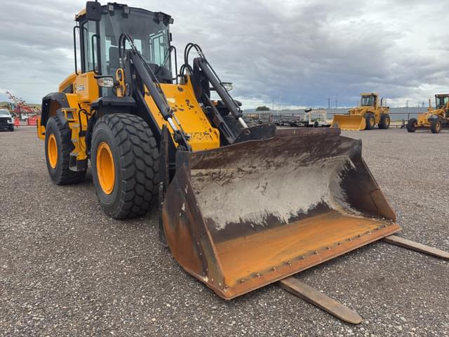 Image of JCB 427 equipment image 3