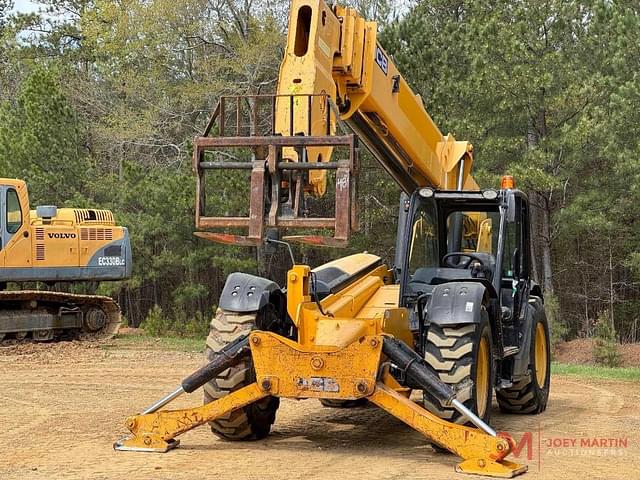Image of JCB 510-56 equipment image 1