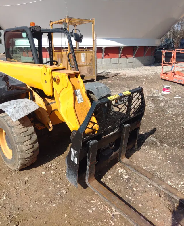 Image of JCB 525-60 equipment image 2