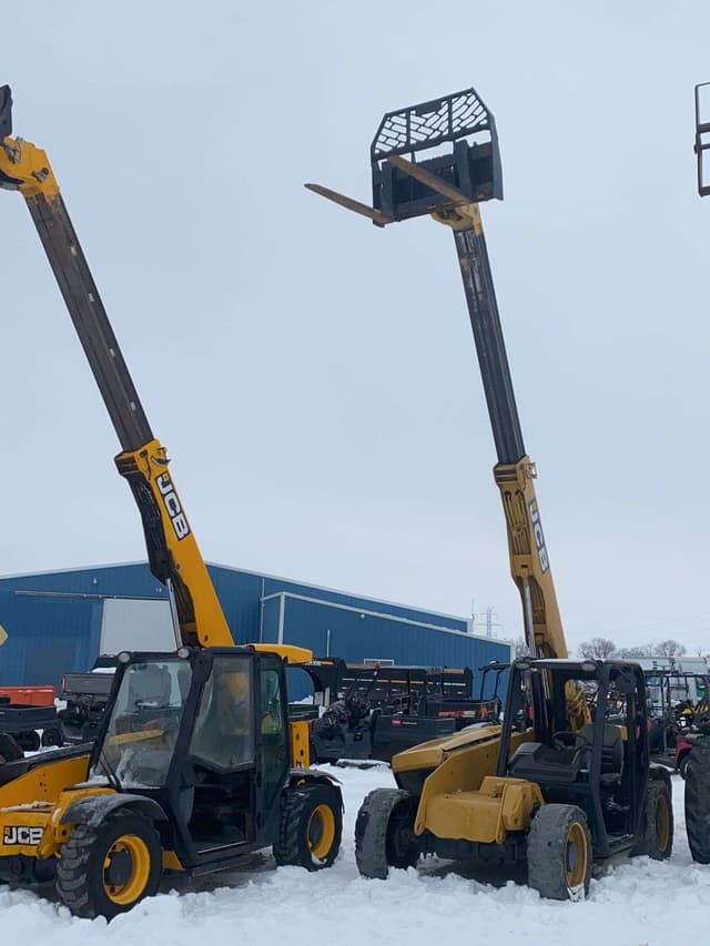 Image of JCB 525-60 equipment image 1