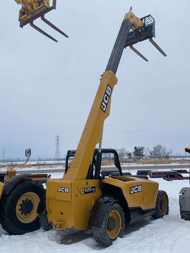 Image of JCB 525-60 equipment image 4