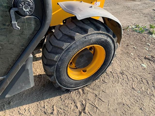Thumbnail image JCB 525-60 14