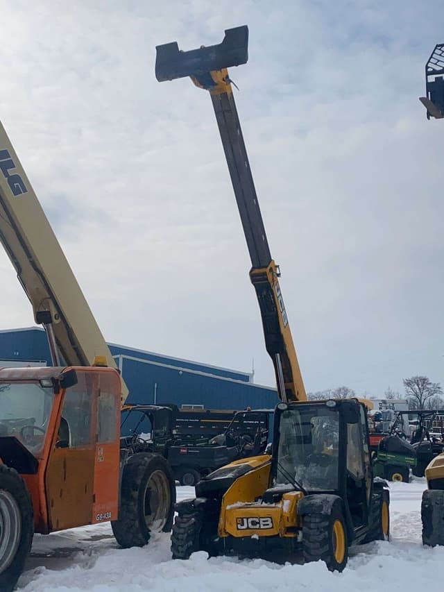 Image of JCB 525-60 equipment image 2