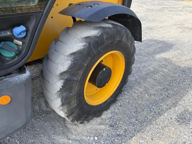 Image of JCB 550-170 equipment image 4