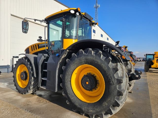 Image of JCB Fastrac 8330 equipment image 4