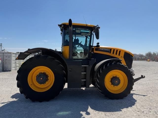 Image of JCB Fastrac 8330 equipment image 4