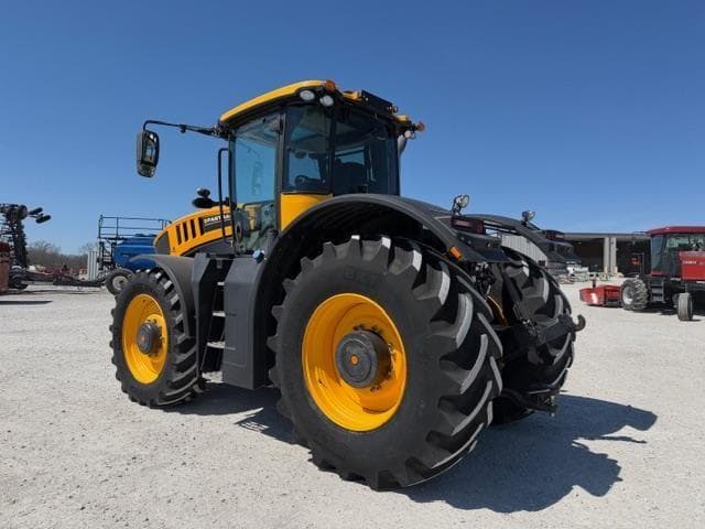 Image of JCB Fastrac 8330 equipment image 2