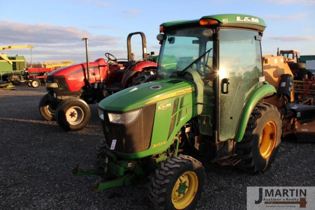Image of John Deere 3033R Primary image