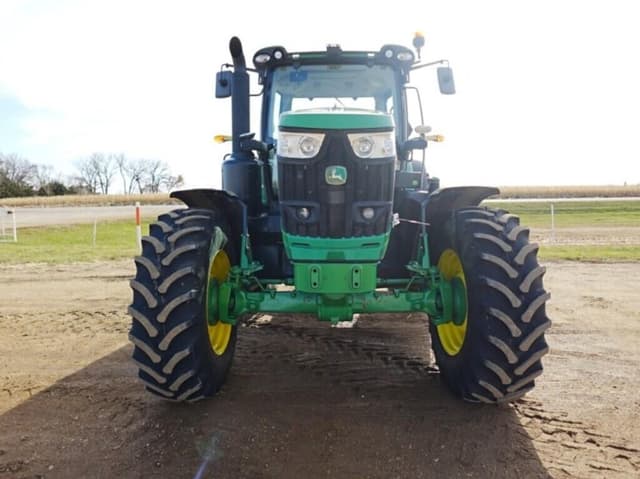 Image of John Deere 6175R equipment image 4